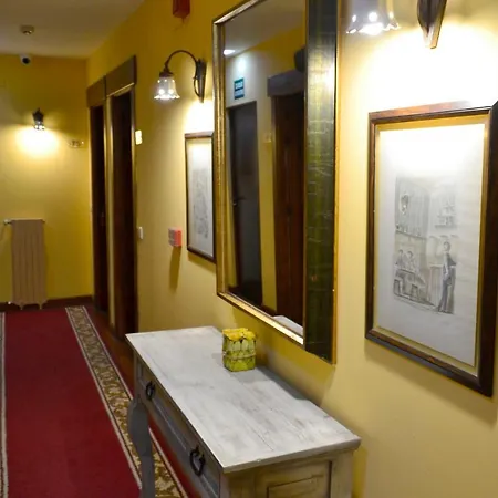 Hotel Alda Vía Leão