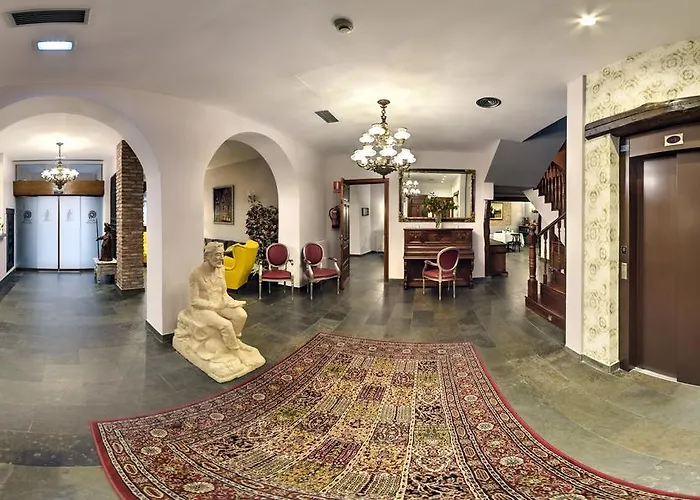 Alda Vía Hotel Leão